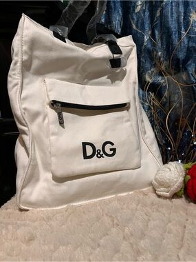 nwt D&G Canvas Tote